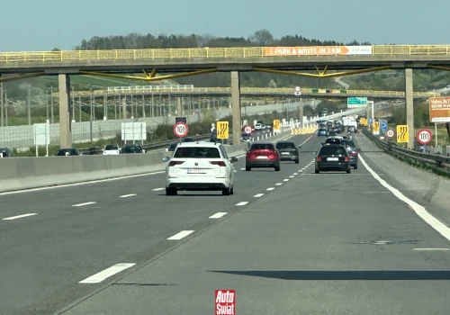 Dlaczego płacimy tak różnie? Sprawdzamy, co naprawdę wpływa na cenę ubezpieczenia OC