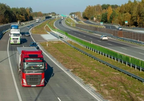 60-tonowe kolosy wyjadą na europejskie drogi? Kolejarze biją na alarm