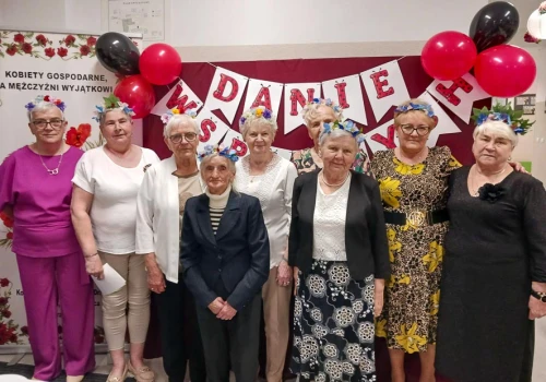Wspólne chwile z seniorami w Drążnej