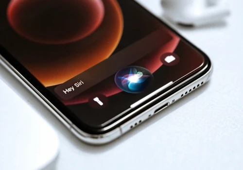 Apple chce namieszać. Nowa Siri ma zapewnić pełną prywatność