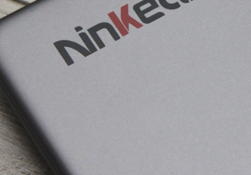 Recenzja Ninkear N16 Pro. Gdy oszczędności poszły trochę za daleko