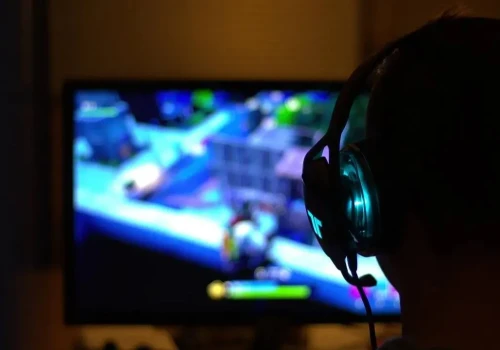 Fałszywe zgłoszenia i nękanie dziennikarzy. Kolejny streamer przełamał milczenie: To dobrze przygotowane akcje
