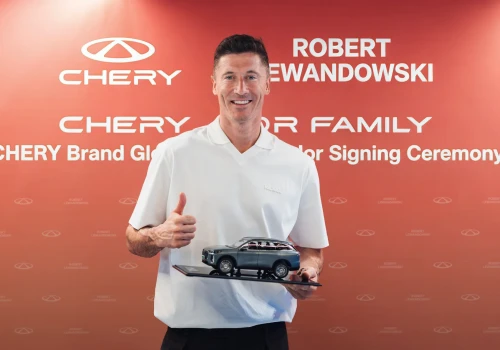 Robert Lewandowski wypromuje Chery. Chińscy producenci aut coraz mocniej stawiają na znane twarze
