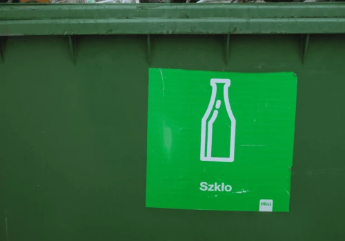 Butelki po wódce i winie z kaucją. Rząd szykuje rozszerzenie systemu w czerwcu 2026