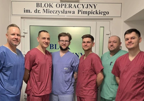 Coraz więcej mężczyzn wybiera zawód pielęgniarza. W Miejskim Szpitalu w Olsztynie widać to każdego dnia