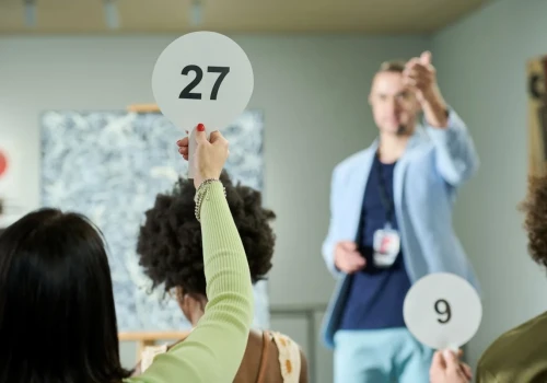 Myślałeś, że licytujesz z kolekcjonerem? To był pracownik domu aukcyjnego