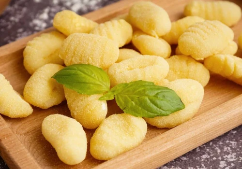 Zapiekane gnocchi z malinami. Włoska klasyka w nietypowej wersji