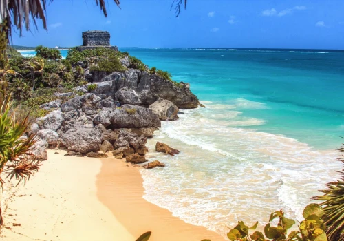 Tulum (Meksyk) na 11 dni za 2835 PLN 🌴🗿 Loty + ⭐⭐⭐⭐ noclegi z basenem typu infinity 💦👙