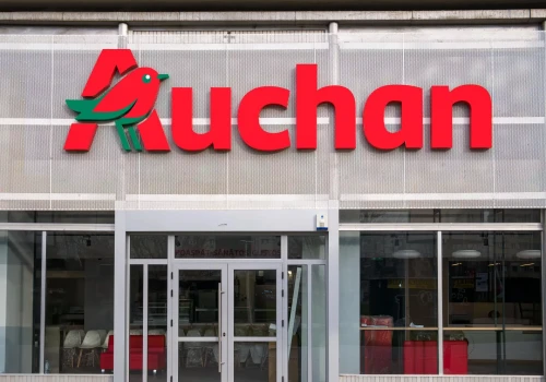 Auchan już to wie! 43 proc. Polaków ograniczy wydatki. Co z żywnością?