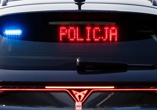 Policjanci z Radomia tydzień jeździli za kierowcami. Ponad 700 kontroli i wykroczeń
