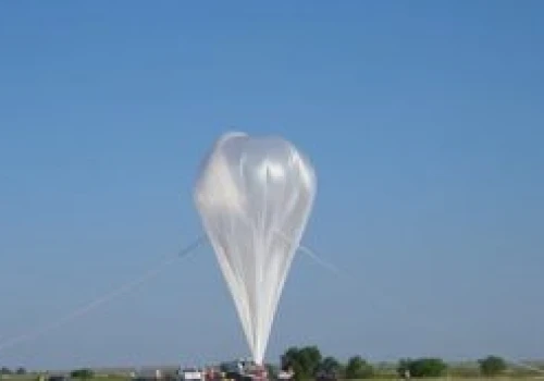 Ukraińcy wypuścili setki balonów. Pomagają atakować cele w głębi Rosji