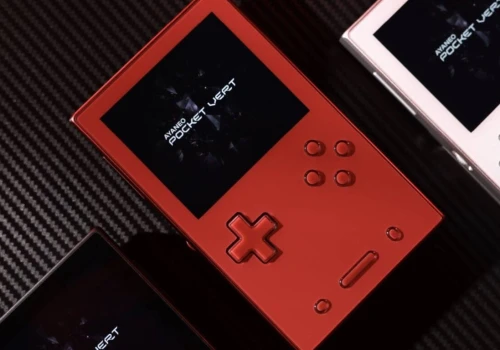 Fani retro będą zachwyceni. Ten handheld wygląda jak Game Boy i ma być tańszy niż Pocket Vert
