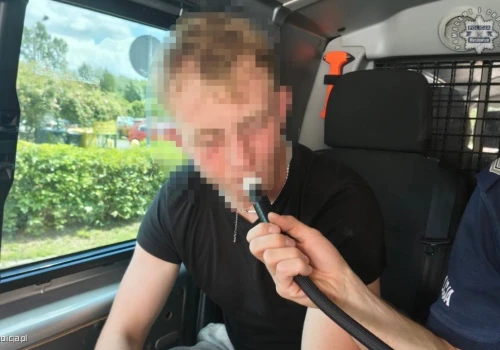 „Wężykiem” po al. Piłsudskiego. 50-letni rowerzysta zakończył jazdę z sowitym mandatem