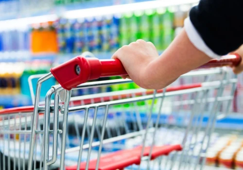 Klienci dużej sieci supermarketów oburzeni nowym systemem. Czują się kontrolowani