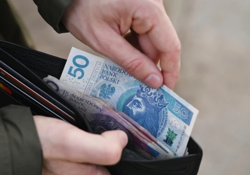 215,84 zł wsparcia od 1 czerwca. Kto może złożyć wniosek?