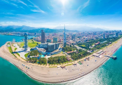 Lato z widokiem na Morze Czarne 🌊🏙️ 5 dni w Batumi za 969 PLN 🔥