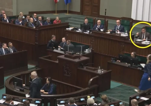 Polityk KO zakpił z posłanki. „Komuś sala sejmowa pomyliła się z przedszkolem”