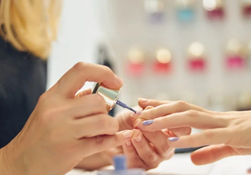 Klasyczny french jest już passe. Taki manicure będzie hitem lata 2026