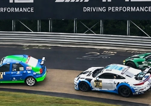 To auto skradło show podczas 24-godzinnego wyścigu Nürburgring. Dacia Logan napisała własną historię