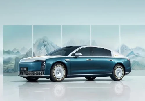 Maybach z temu powraca. Jest złotem, choć się nie świeci