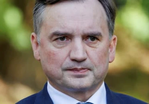 Reuters: Wiceszef amerykańskiej dyplomacji pomógł Ziobrze dostać się do USA