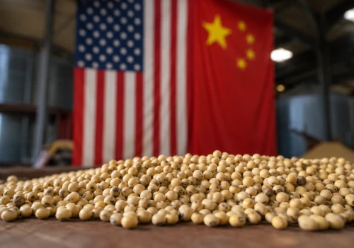Chiny mają kupować więcej żywności z USA. W tle soja, wołowina, drób i cła