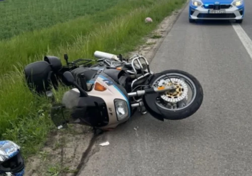 Motocyklista wjechał do rowu. Trafił do szpitala
