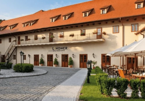 4* hotel w sercu Pragi 🏰 Zamek o krok, śniadanie w cenie 🥐
