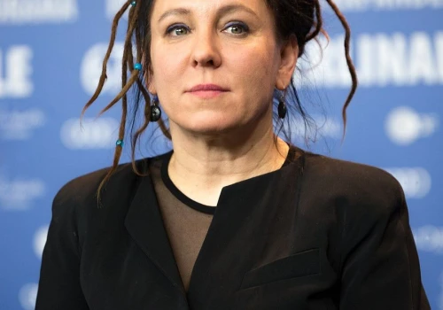 Olga Tokarczuk przyznała się do korzystania ze sztucznej inteligencji. Internauci oburzeni