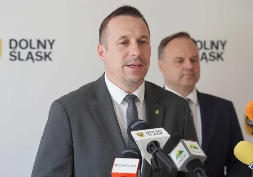 30 mln zł dla firm. Dolny Śląsk uruchamia pożyczki na bezpieczeństwo i odporność przedsiębiorstw