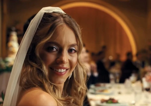 Udręczona Sydney Sweeney. Jak popkultura zwróciła kobiety przeciw sobie
