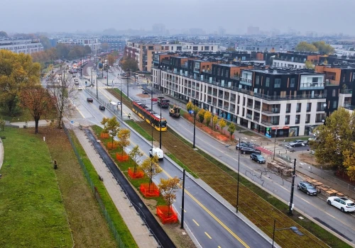 Trasa tramwajowa do Wilanowa już wymaga poprawek. Na szczęście przysługiwała jeszcze gwarancja