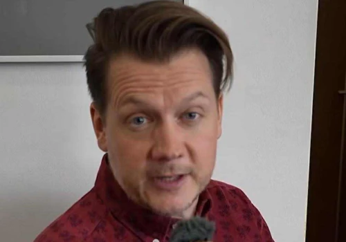 Jakub Tolak rzucił show-biznes. Tak wygląda jego życie z żoną i córeczką w kamperze