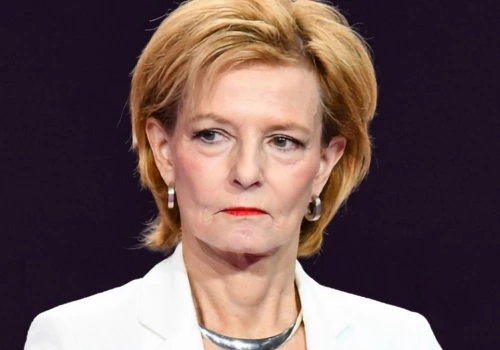Monarchini bez monarchii. O Strażniczce Korony Rumuńskiej i jej ewenemencie
