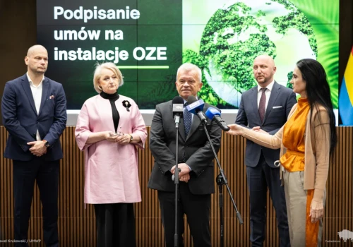Szpital w Łomży inwestuje w OZE. Prawie 3 mln zł na fotowoltaikę i magazyny energii