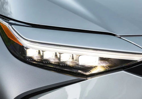 Toyota długo milczała, ale ten SUV mówi za nią wszystko. Japoński koncern pokazuje nowy kierunek