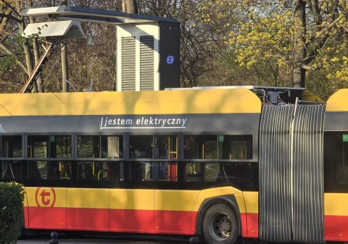 Brak dopłat nie zahamował wzrostu rejestracji. Auta osobowe i użytkowe BEV wzrosły o 46 %