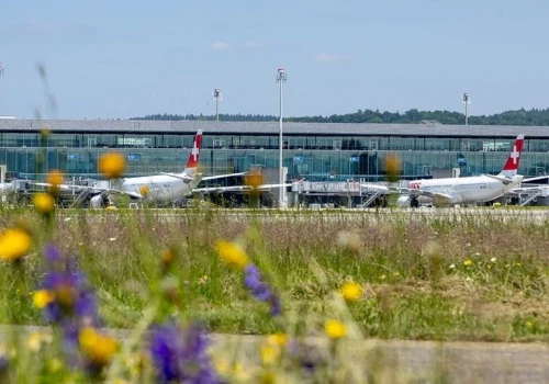 Zurych: Kwiecień na plusie, ale spada nadal cargo