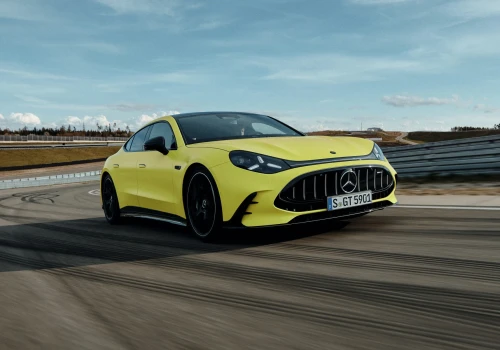 Oto nowy potwór Mercedesa. Ma silnik V8, ale to nie tak jak myślisz