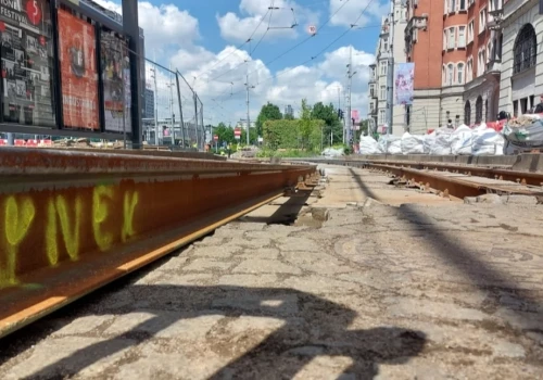 Opóźnienie remontu torowiska w Katowicach. Tramwaje dłużej nie pojadą między Rynkiem a rondem