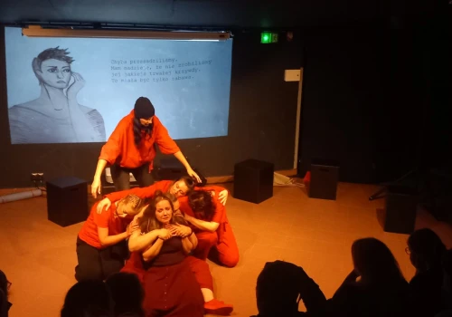 Sygnał alarmowy. Teatr Ruchu 
