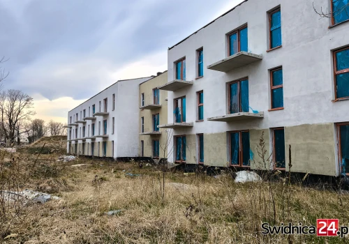 Koniec dramatu nabywców? Inwestycja przy Parkowej w Świdnicy zostanie dokończona