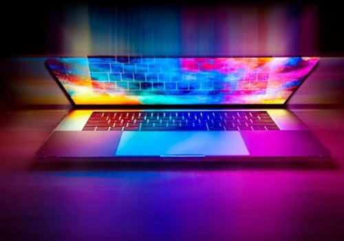 Laptop gamingowy w 2026 roku — od Alienware Area-51 z RTX 5080 po sprzęt z drugiej ręki za 6 000 zł, czyli kompletny przewodnik dla polskich graczy