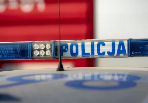 Tragiczny wypadek na terenie firmy. Mężczyzna zginął pod kołami ciężarówki