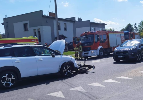 12-latek na jednośladzie wjechał w samochód (ZDJĘCIA)