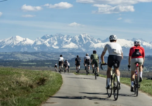 Maja Włoszczowska, Zdeněk Štybar i Marek Hamšík na starcie L’Étape Poland by Tour de France 2026 w Zakopanem