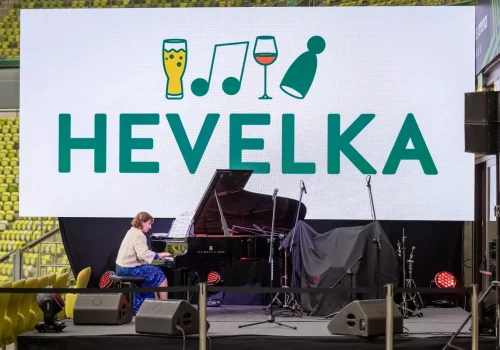 Muzyka, jedzenie i czas dla ludzi. Festiwal Hevelka 2026 w Gdańsku