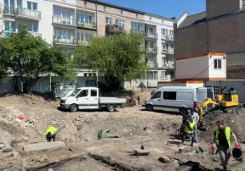 Archeolodzy odkryli XIII-wieczną płytę nagrobną w centrum Gdańska