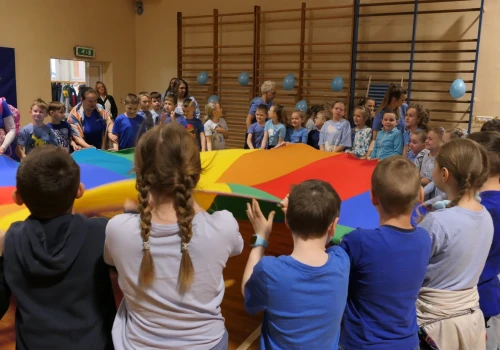 Błękitna fala empatii – Niebieskie Igrzyska w Czwórce