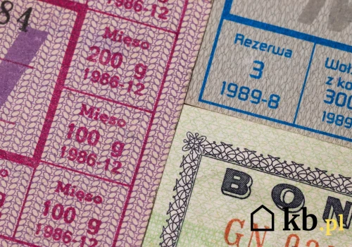 Te karteczki z PRL są dziś warte najwięcej. Niektóre nawet 400 zł za sztukę!